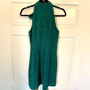 Vince Camuto Emerald Green Lace TieNeck Dress,Size 8